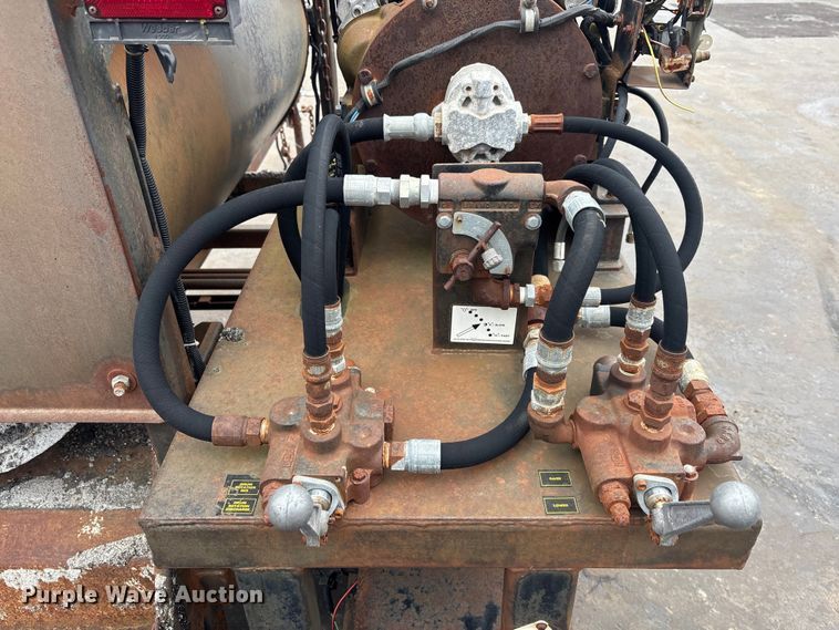 image for item DV0813 Patchman pothole patcher