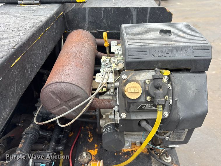 image for item DV0816 Seal coat machine