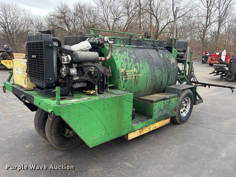 image for item DV0817 Maxima II seal coat machine