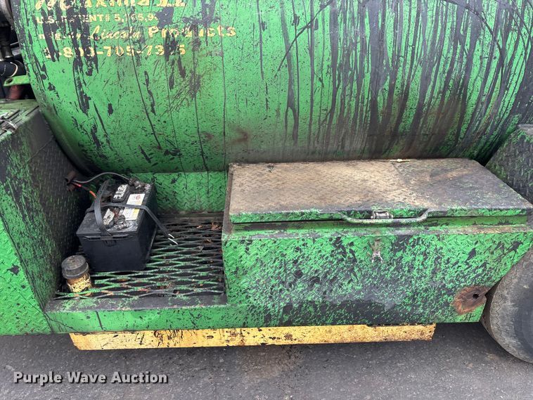 image for item DV0817 Maxima II seal coat machine