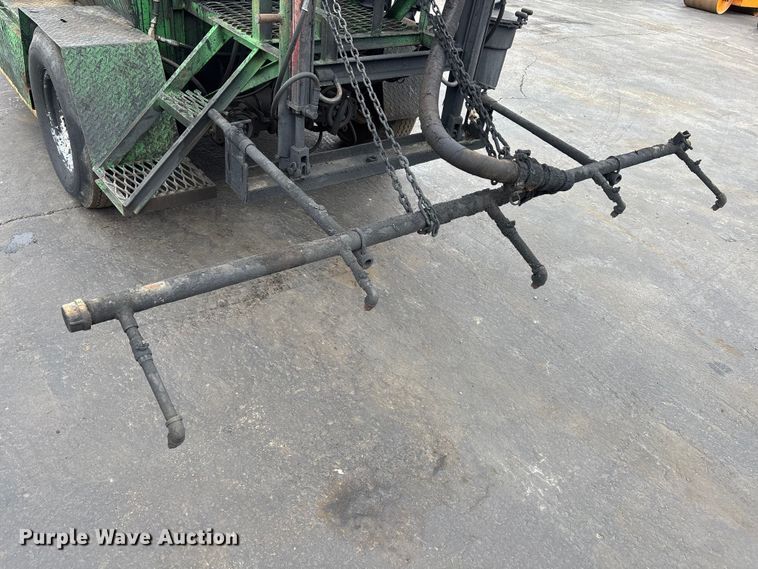 image for item DV0817 Maxima II seal coat machine