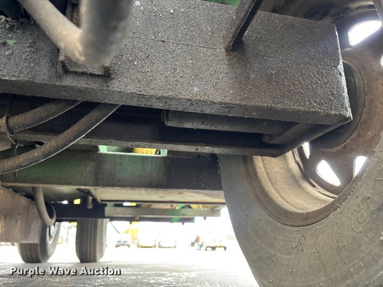 image for item DV0817 Maxima II seal coat machine