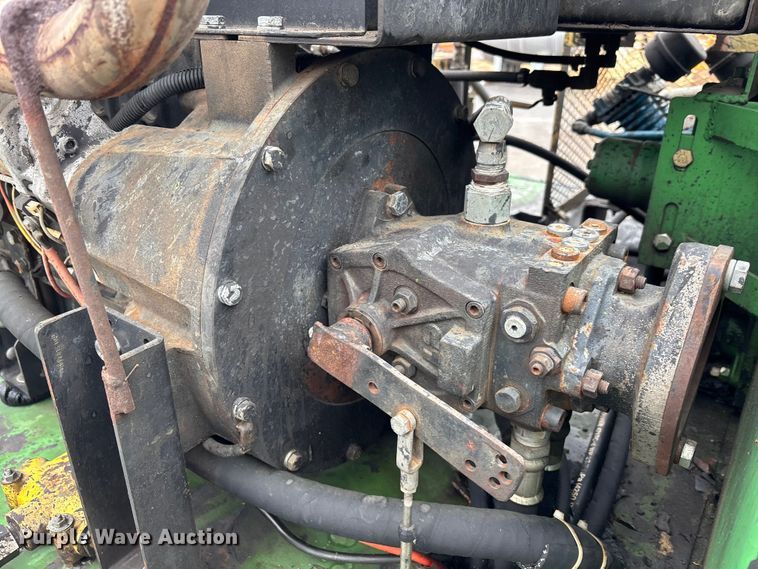 image for item DV0817 Maxima II seal coat machine