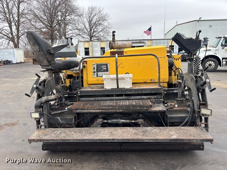 image for item DV0820 2006 Mauldin 1750-C paver