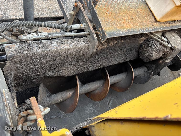 image for item DV0820 2006 Mauldin 1750-C paver