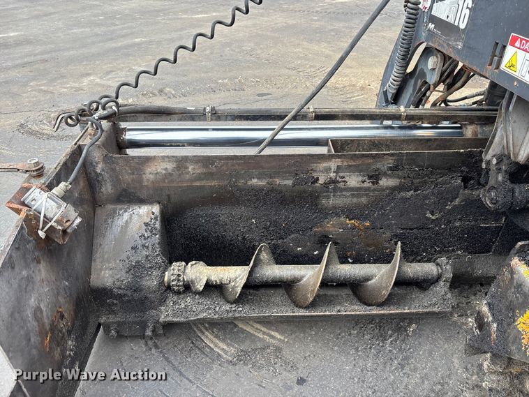 image for item DV0821 2005 Mauldin 1750-C paver