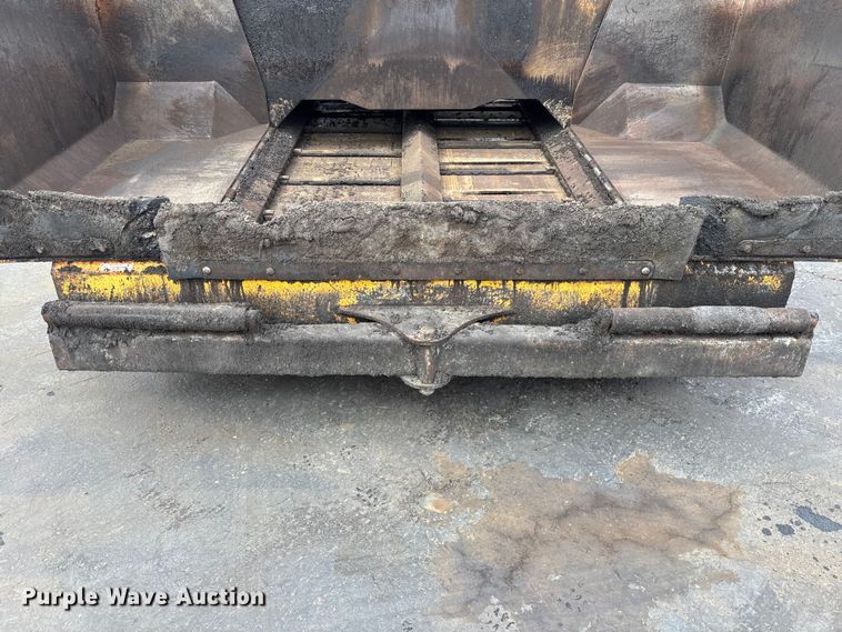 image for item DV0821 2005 Mauldin 1750-C paver