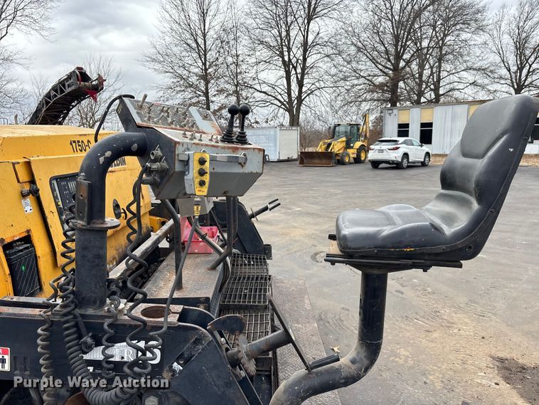 image for item DV0821 2005 Mauldin 1750-C paver