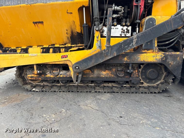 image for item DV0821 2005 Mauldin 1750-C paver