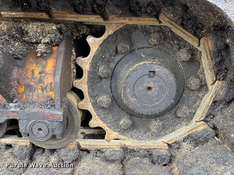 image for item DV0821 2005 Mauldin 1750-C paver