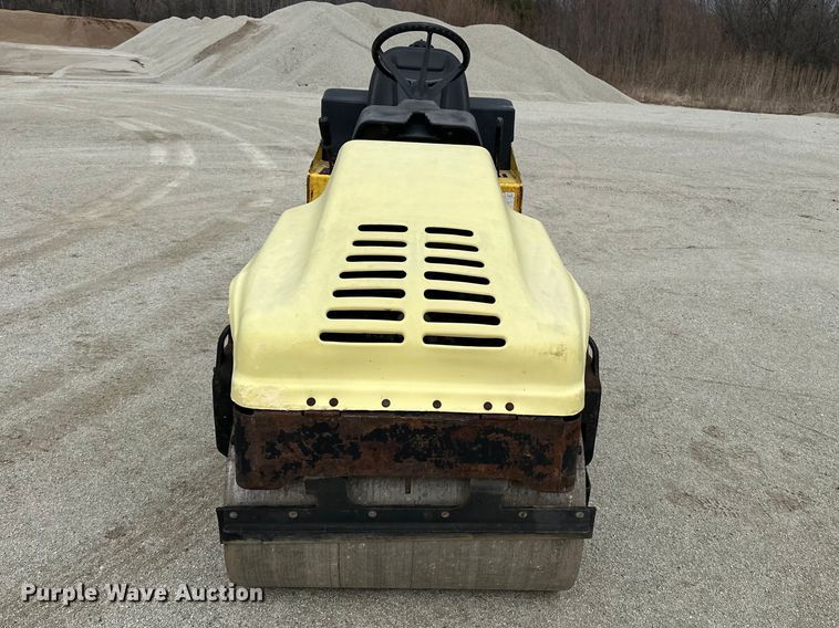 image for item DV0822 Wacker Neuson double drum vibratory roller