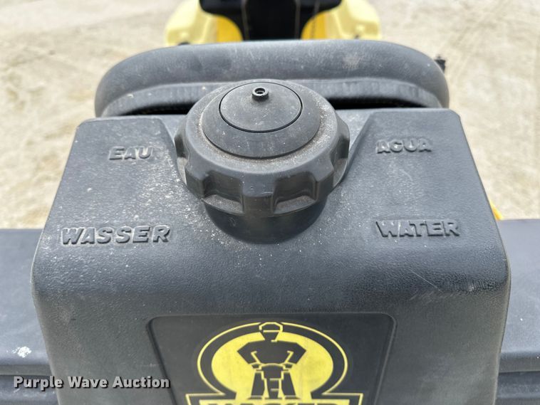 image for item DV0822 Wacker Neuson double drum vibratory roller