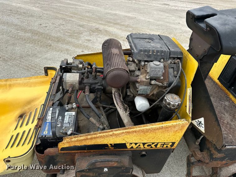 image for item DV0822 Wacker Neuson double drum vibratory roller