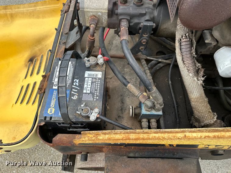 image for item DV0822 Wacker Neuson double drum vibratory roller