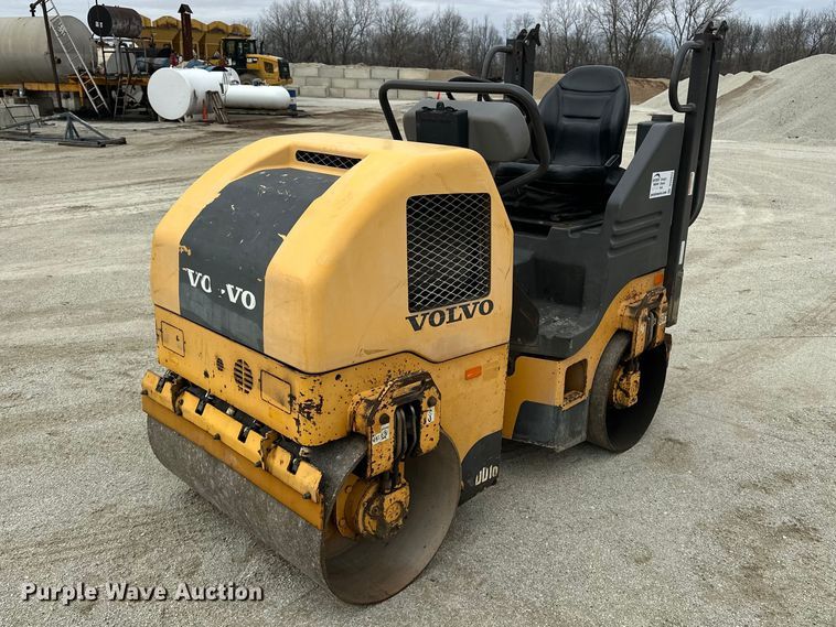 image for item DV0823 2012 Volvo DD16 double drum vibratory roller