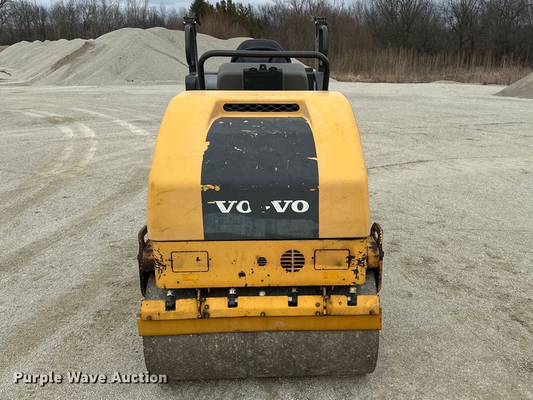 image for item DV0823 2012 Volvo DD16 double drum vibratory roller