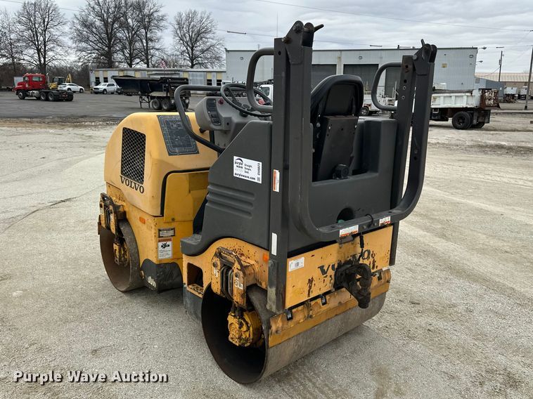 image for item DV0823 2012 Volvo DD16 double drum vibratory roller