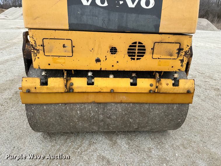 image for item DV0823 2012 Volvo DD16 double drum vibratory roller