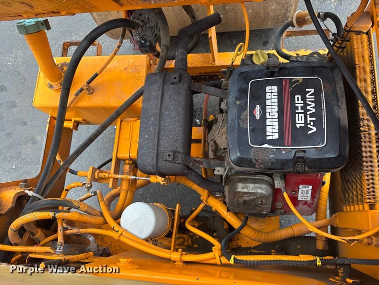 image for item DV0824 2002 Leeboy 300 double drum roller