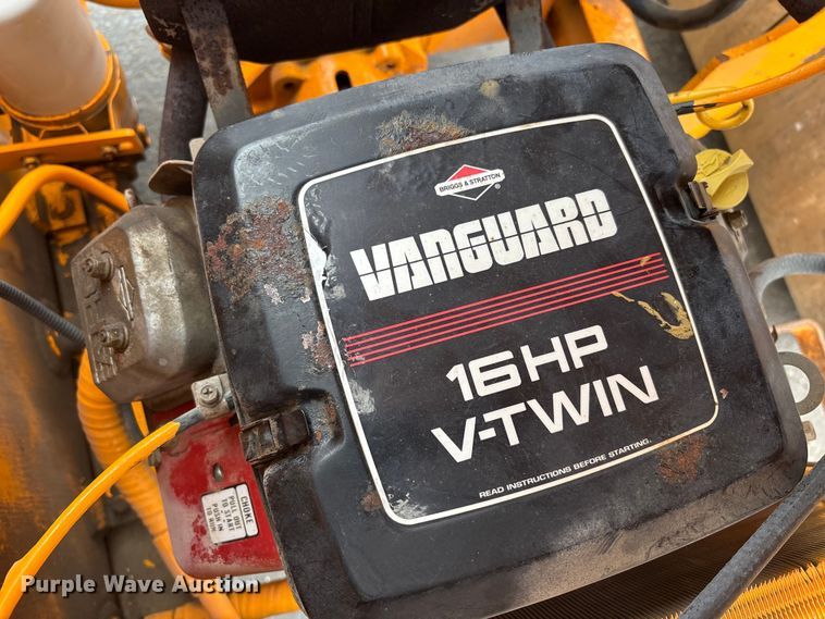 image for item DV0824 2002 Leeboy 300 double drum roller