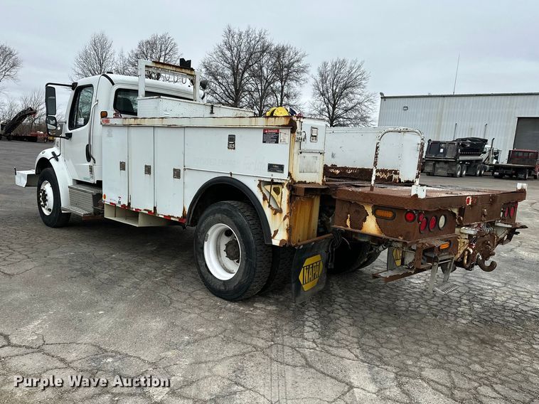 image for item DV0827 2007 Freightliner M2 utility / service truck