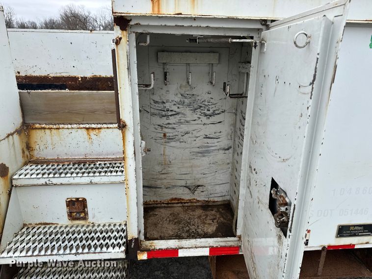 image for item DV0827 2007 Freightliner M2 utility / service truck