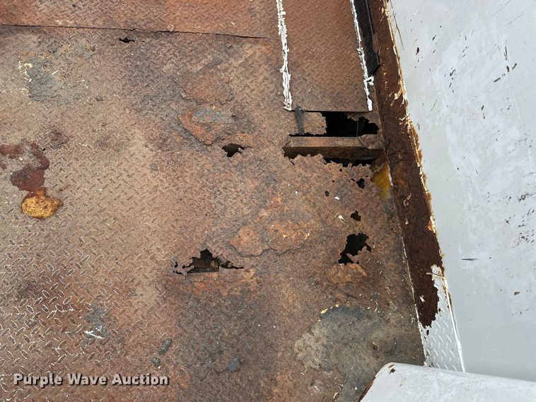 image for item DV0827 2007 Freightliner M2 utility / service truck