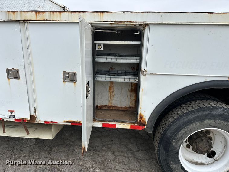 image for item DV0827 2007 Freightliner M2 utility / service truck