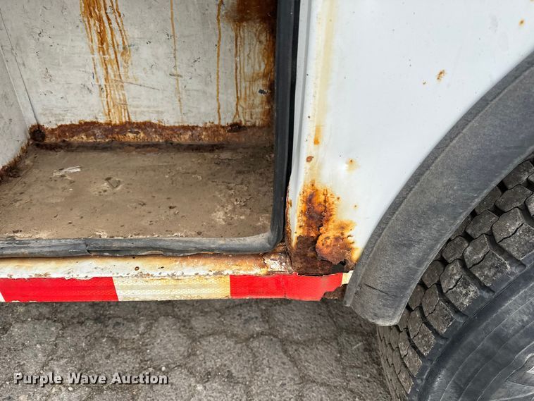 image for item DV0827 2007 Freightliner M2 utility / service truck