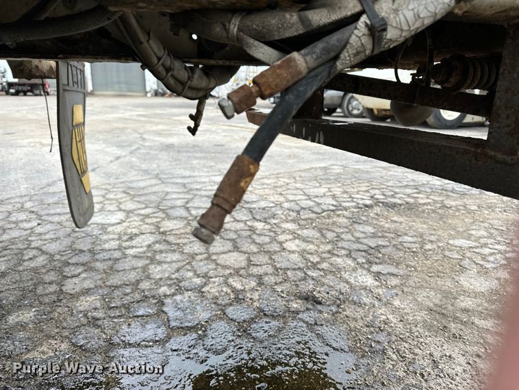 image for item DV0827 2007 Freightliner M2 utility / service truck