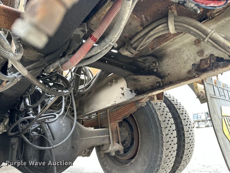 image for item DV0827 2007 Freightliner M2 utility / service truck