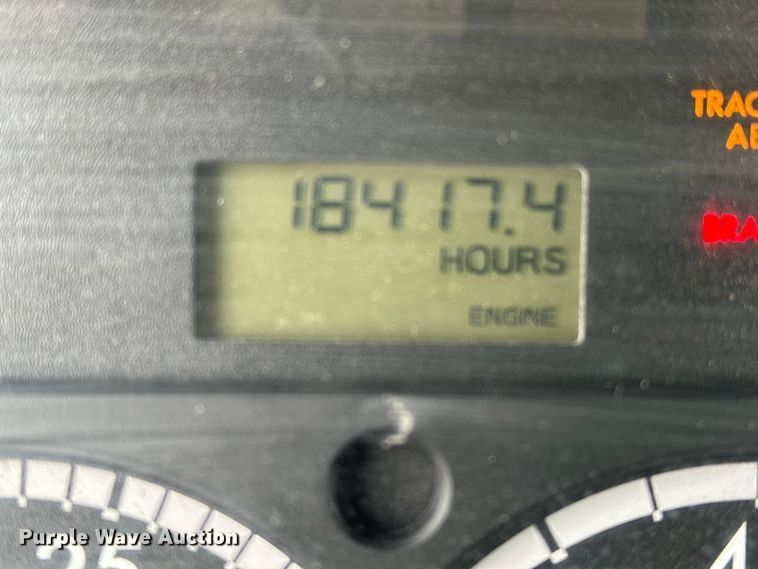 image for item DV0827 2007 Freightliner M2 utility / service truck