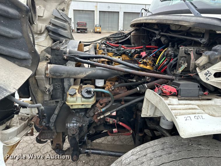 image for item DV0827 2007 Freightliner M2 utility / service truck