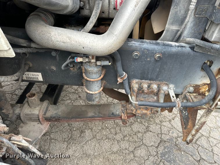 image for item DV0827 2007 Freightliner M2 utility / service truck