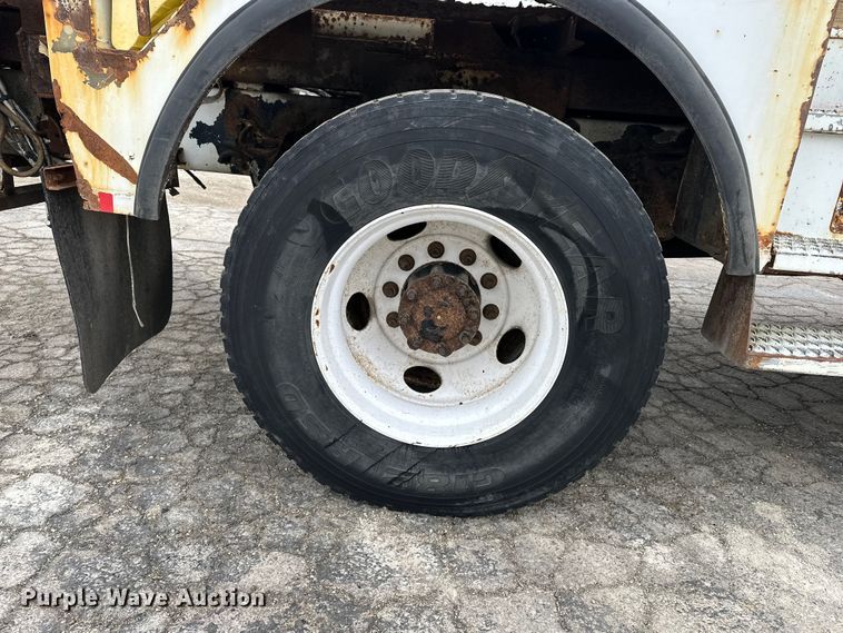 image for item DV0827 2007 Freightliner M2 utility / service truck