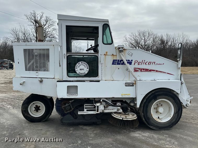 image for item DV0828 Elgin Pelican Series P street sweeper truck