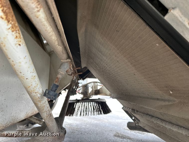 image for item DV0828 Elgin Pelican Series P street sweeper truck