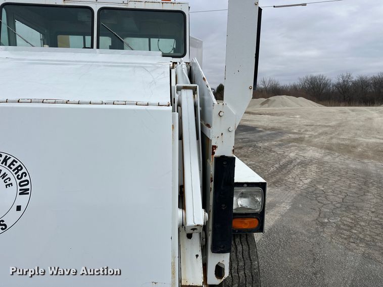 image for item DV0828 Elgin Pelican Series P street sweeper truck