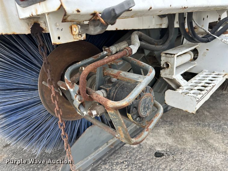 image for item DV0828 Elgin Pelican Series P street sweeper truck