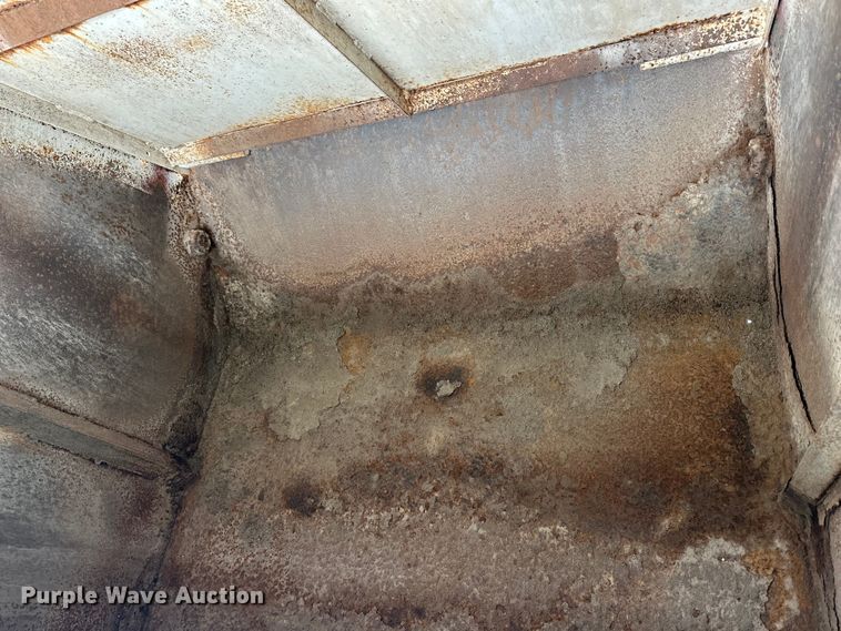 image for item DV0828 Elgin Pelican Series P street sweeper truck