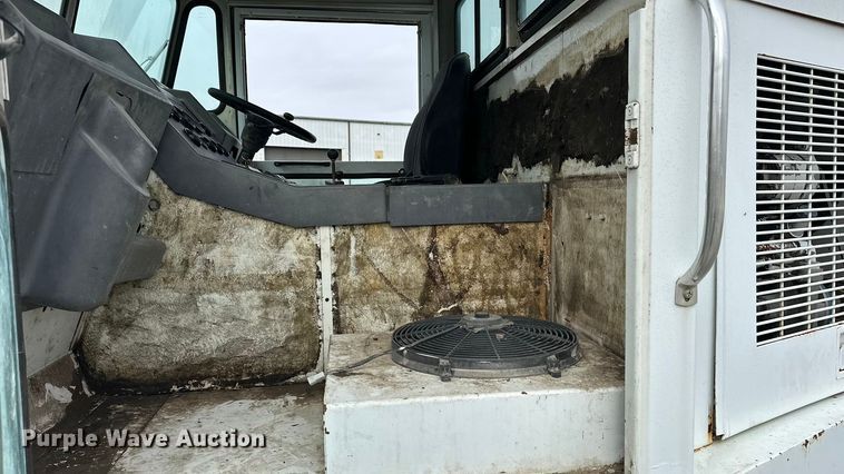 image for item DV0828 Elgin Pelican Series P street sweeper truck