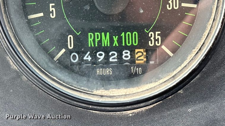 image for item DV0828 Elgin Pelican Series P street sweeper truck