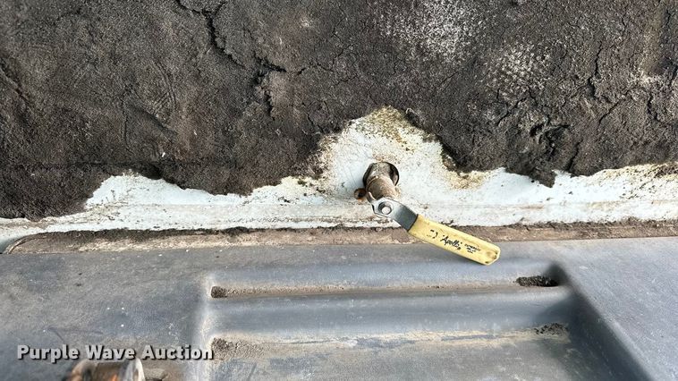 image for item DV0828 Elgin Pelican Series P street sweeper truck