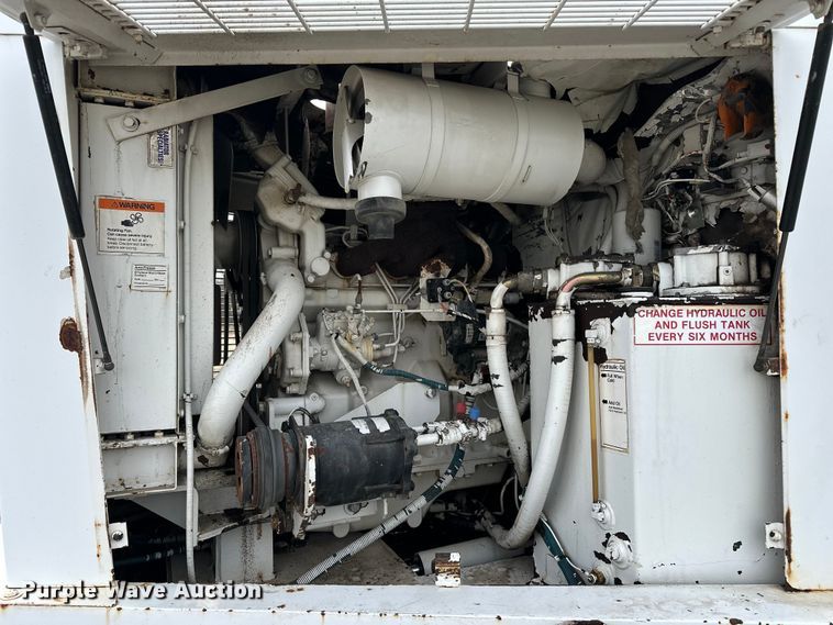 image for item DV0828 Elgin Pelican Series P street sweeper truck