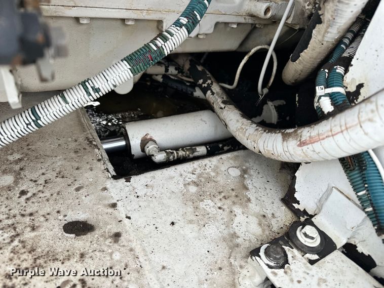 image for item DV0828 Elgin Pelican Series P street sweeper truck