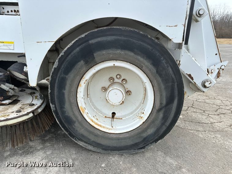 image for item DV0828 Elgin Pelican Series P street sweeper truck