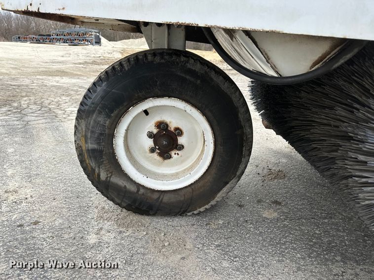 image for item DV0828 Elgin Pelican Series P street sweeper truck