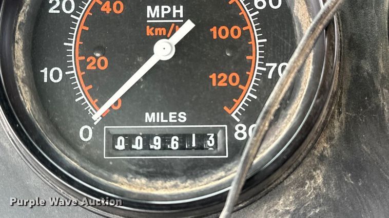 image for item DV0829 1992 Elgin Pelican Series P street sweeper truck