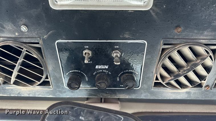 image for item DV0829 1992 Elgin Pelican Series P street sweeper truck