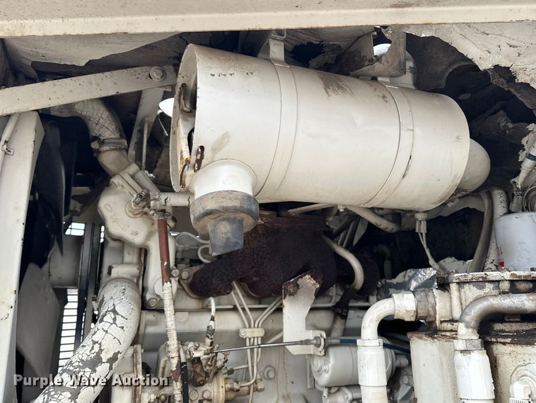 image for item DV0829 1992 Elgin Pelican Series P street sweeper truck